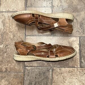 Josef Seibel Size 40